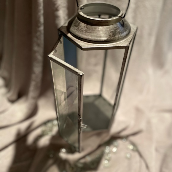 ‼️3/$33‼️ ✨🏮Metal lantern🏮✨ - Picture 5 of 6